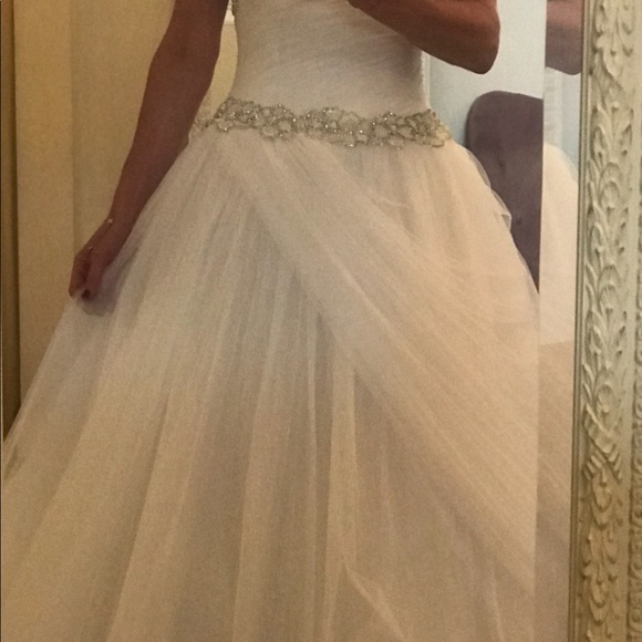 Enzoani glenda wedding dress - Picture 3 of 6